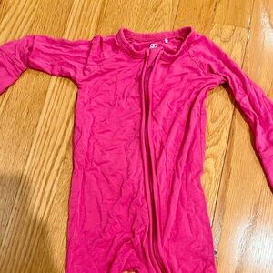 Bums & roses pink convertible footies